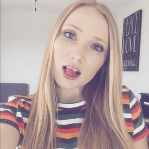 Meet your Posher, Alyssa